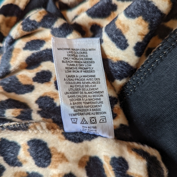 Kate Spade Jammies. Size M. NWT. - Picture 10 of 12